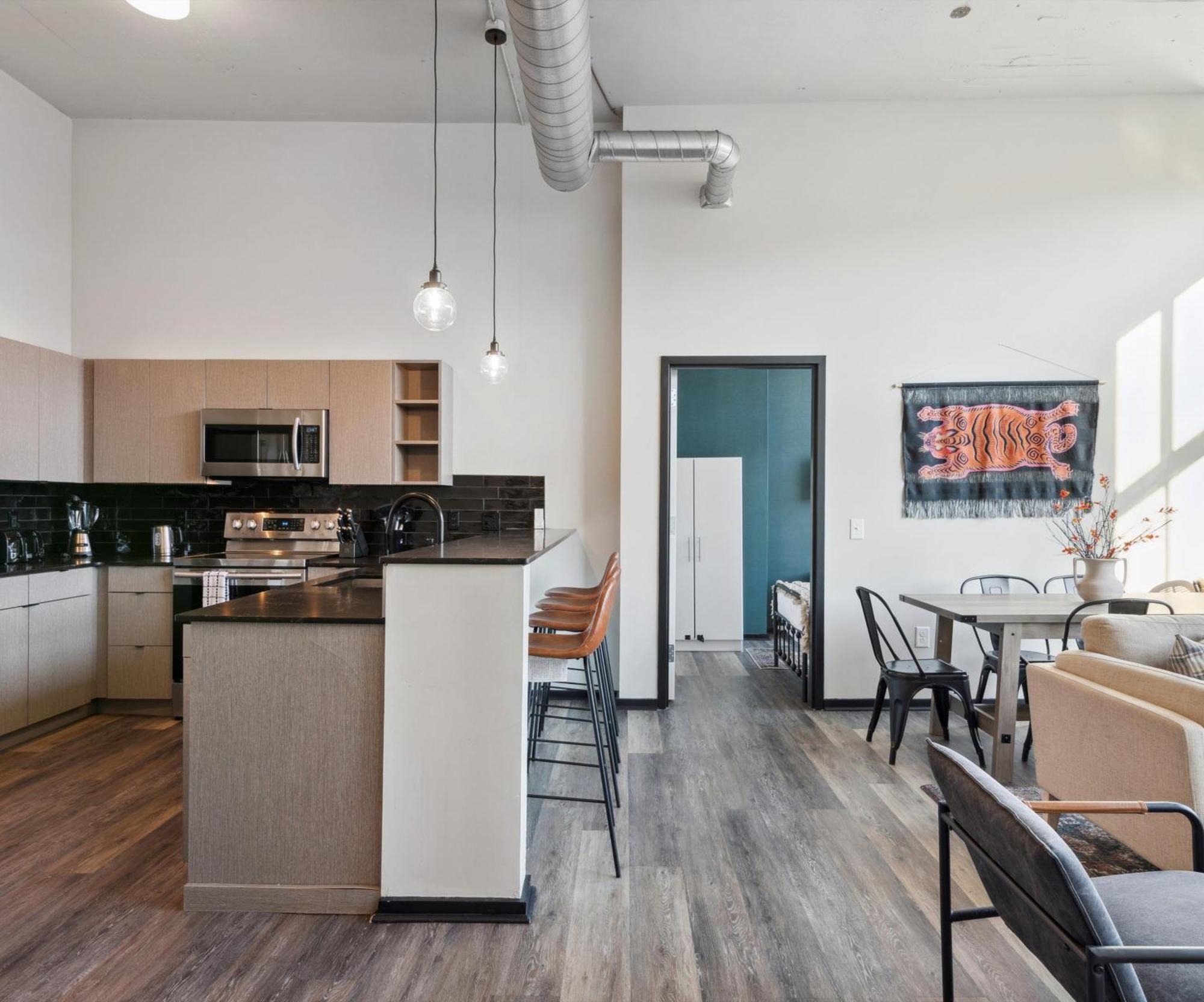 Large 3Br Apts & Studios, Free Parking, Gym, Game Room Филадельфия Экстерьер фото