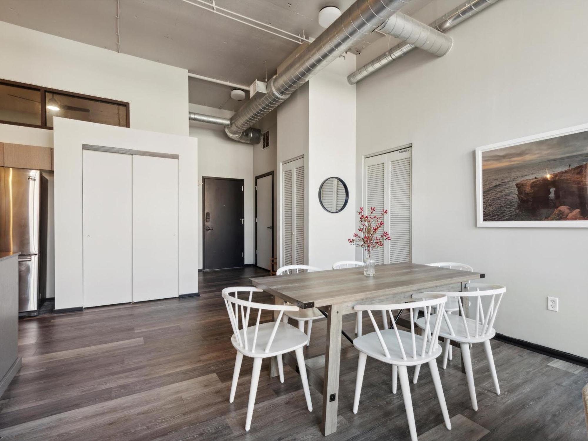 Large 3Br Apts & Studios, Free Parking, Gym, Game Room Филадельфия Номер фото