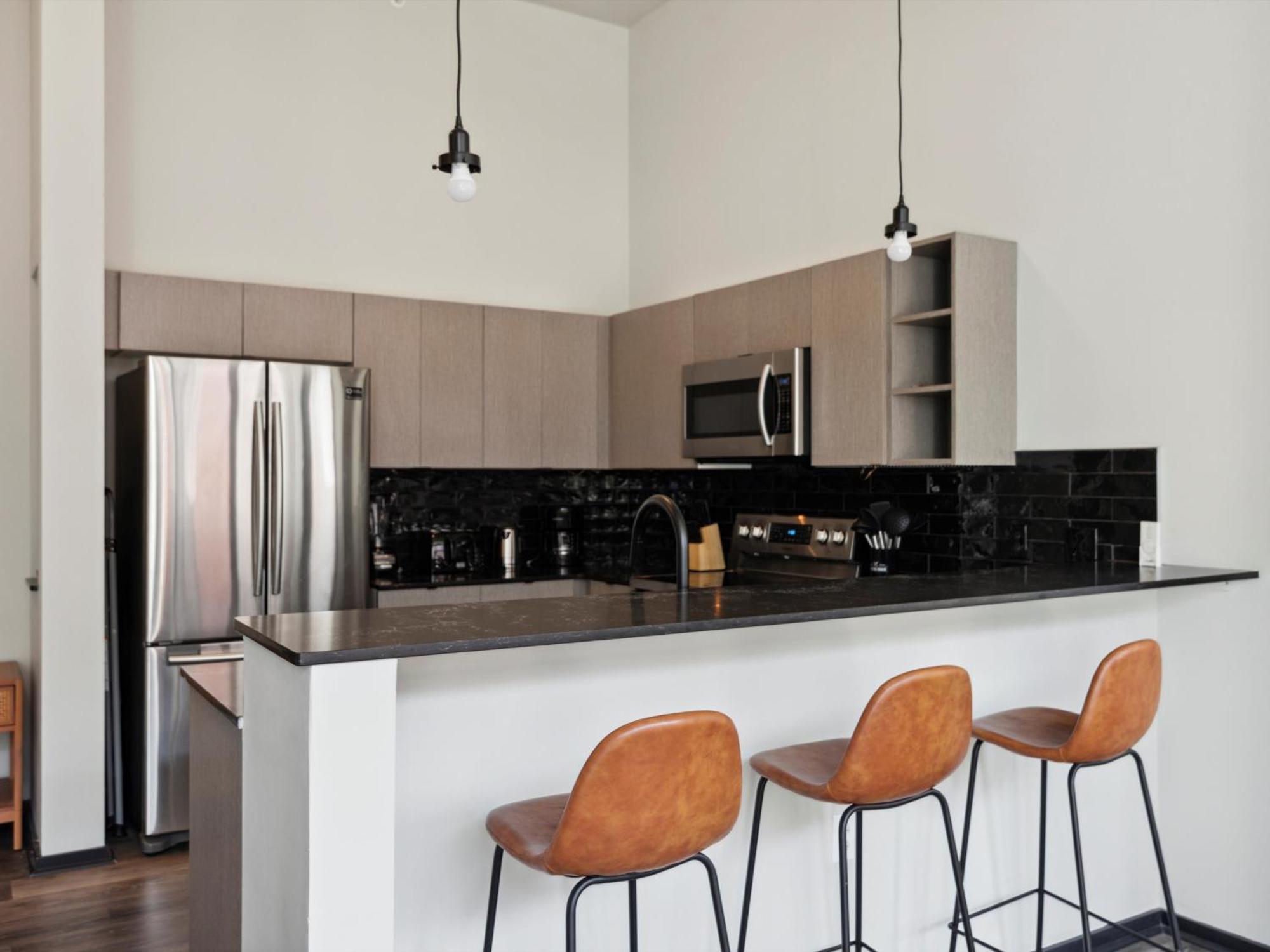 Large 3Br Apts & Studios, Free Parking, Gym, Game Room Филадельфия Номер фото